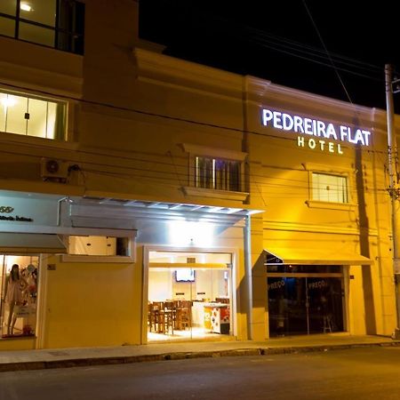 Pedreira Flat Hotel Esterno foto