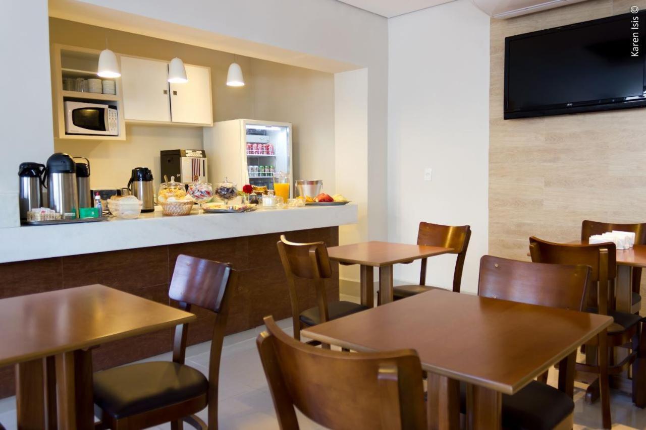 Pedreira Flat Hotel Esterno foto